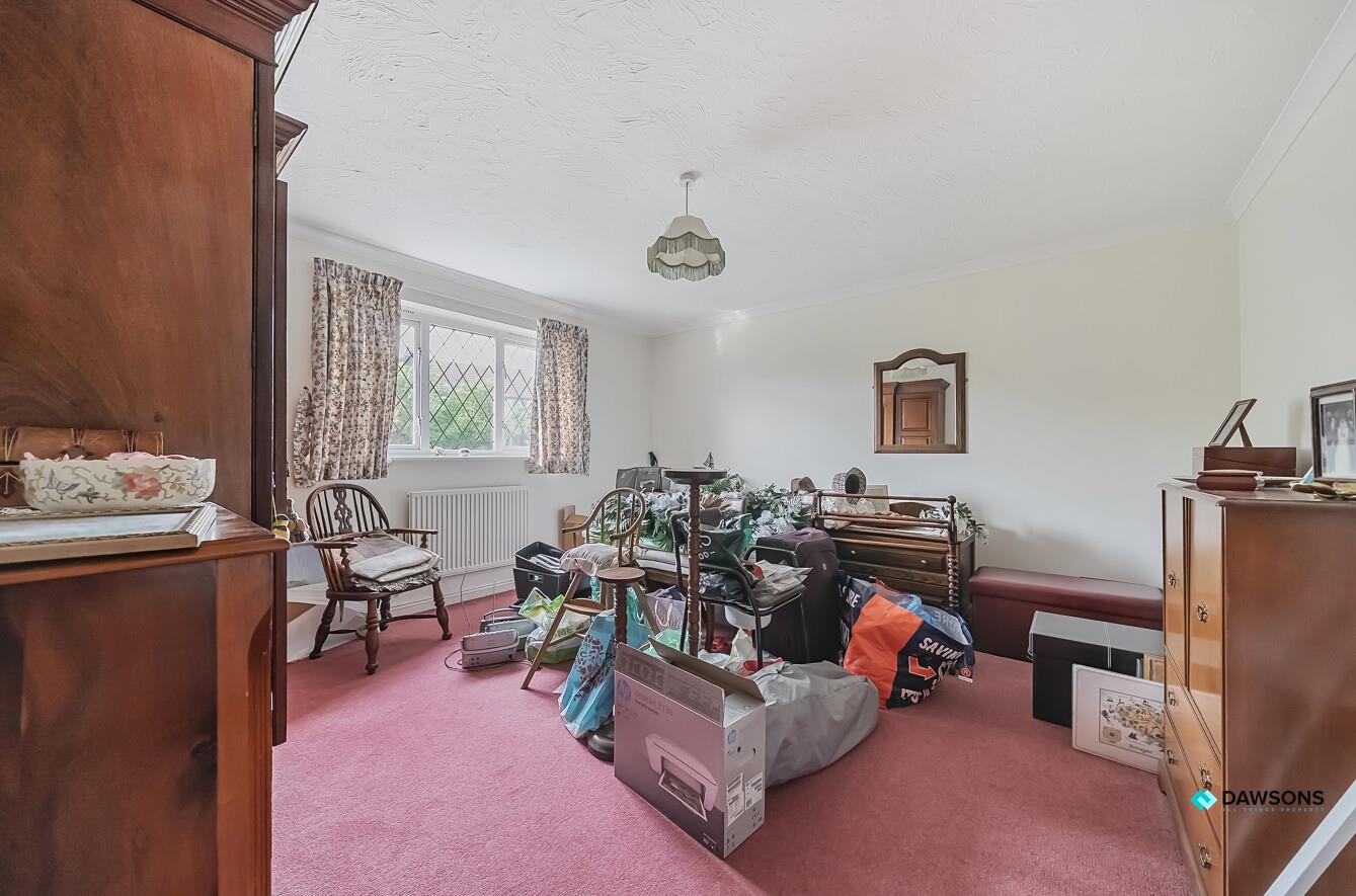 Ffordd Draenen Ddu, West Cross, Swansea, SA3 5RP